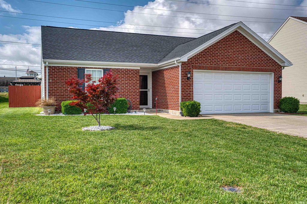Photo of 817 Candlestick Court, Evansville, IN 47725 (MLS # 202615714)
