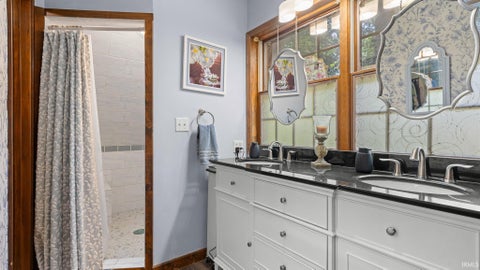 Tiny photo for 895 W Oakwood Lane, Paoli, IN 47454 (MLS # 202635571)