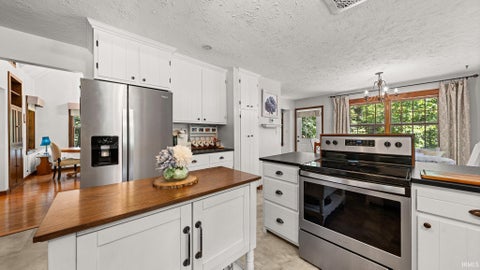 Tiny photo for 895 W Oakwood Lane, Paoli, IN 47454 (MLS # 202635571)