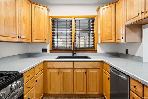 Tiny photo for 2717 Torrenga Terrace, Lafayette, IN 47904 (MLS # 202600131)