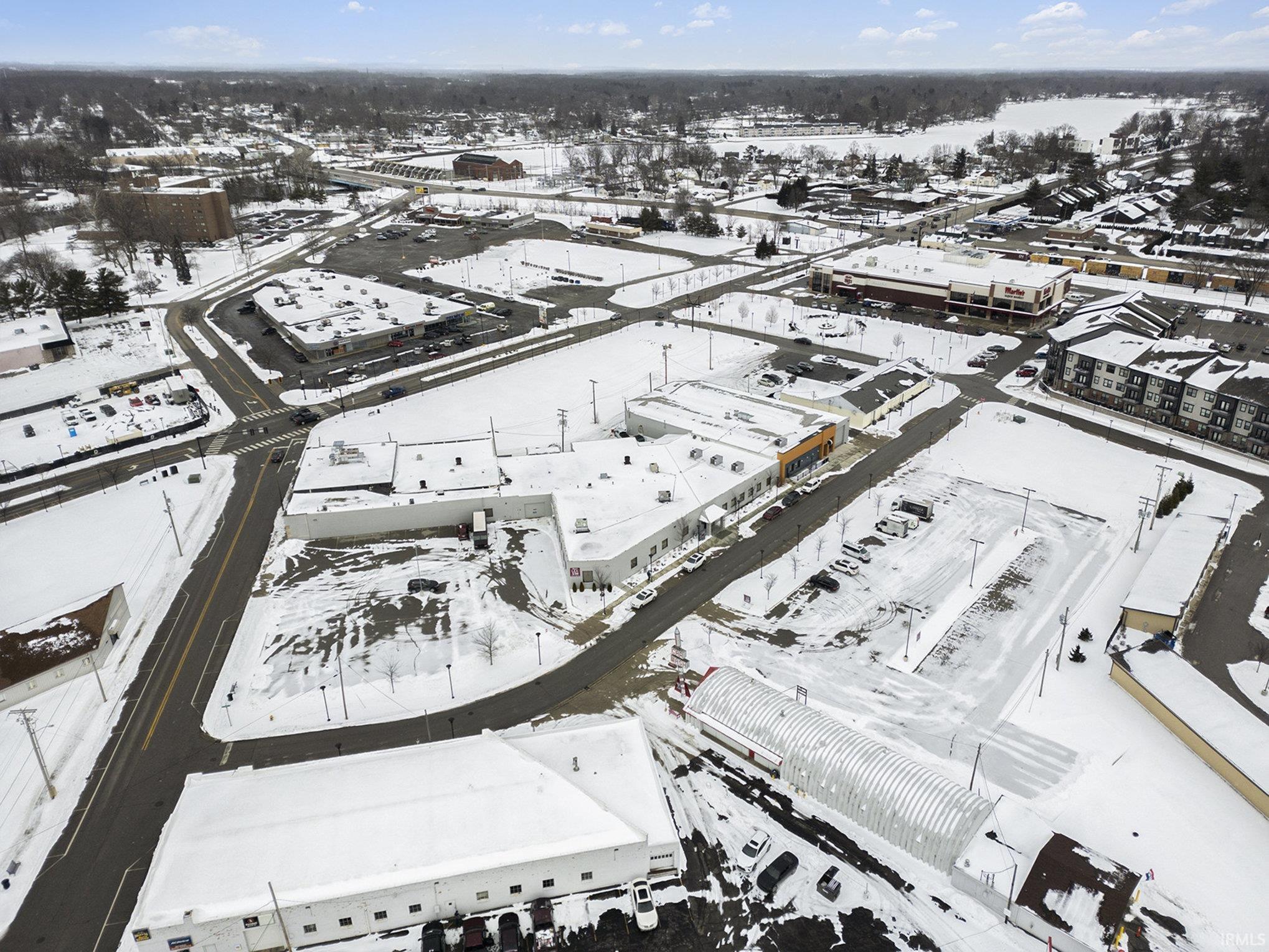 Elkhart, Indiana 46516, United States, ,Commercial,Active,2202