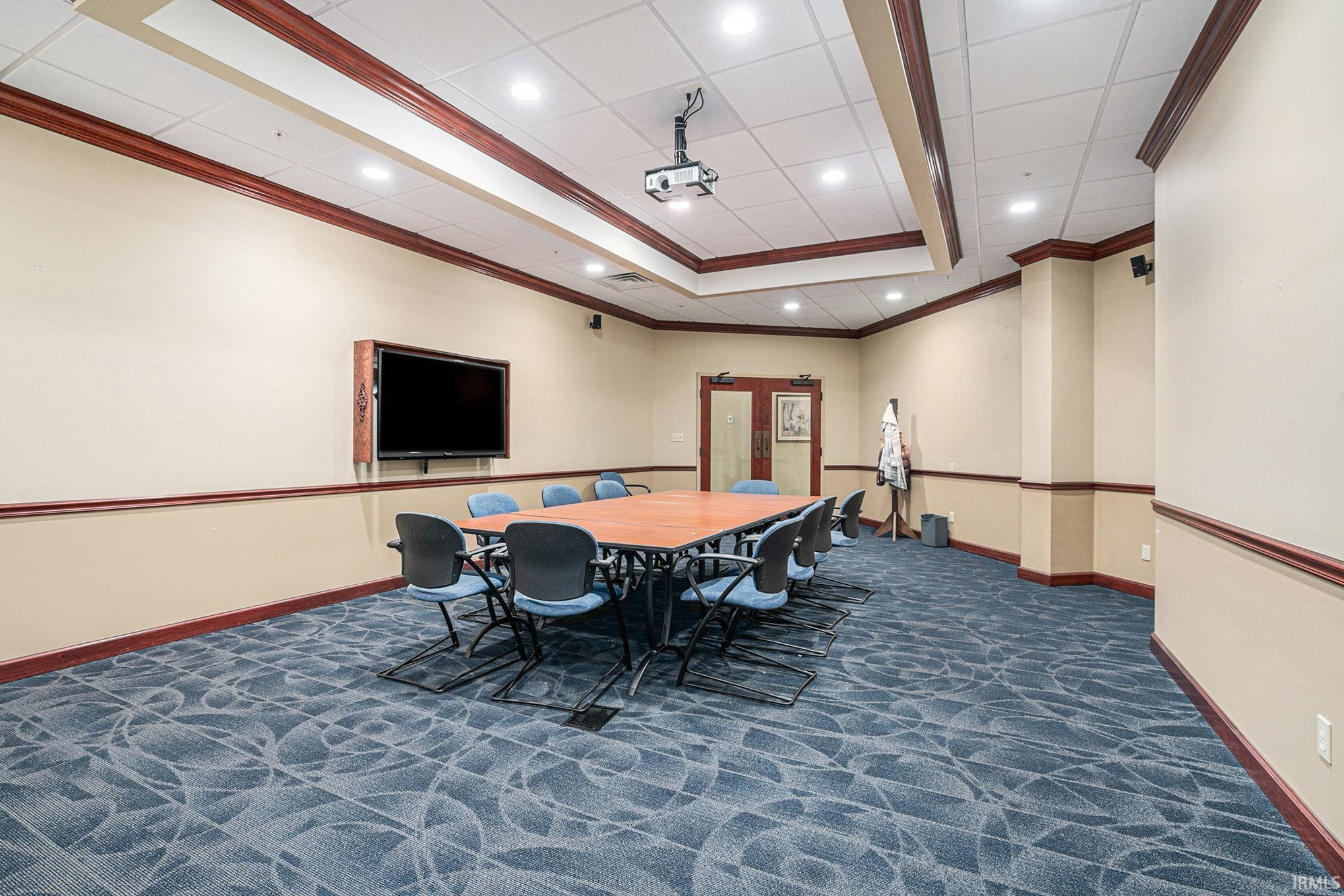 Elkhart, Indiana 46516, United States, ,Commercial,Active,2202