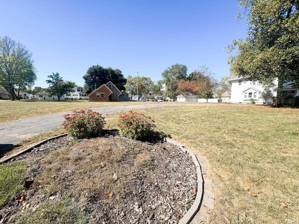 Photo of 215 N State Street, South Whitley, IN 46787 (MLS # 202540908)