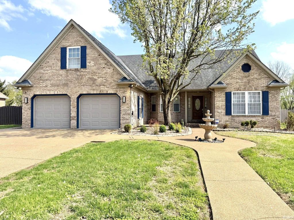 Photo of 5615 Kiowa Circle, Evansville, IN 47715 (MLS # 202613249)