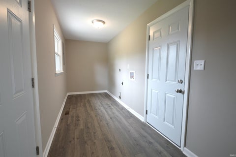 Tiny photo for 2207 Legoma Drive, Fort Wayne, IN 46819 (MLS # 202620117)