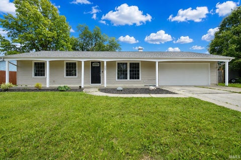 Photo of 2207 Legoma Drive, Fort Wayne, IN 46819 (MLS # 202620117)