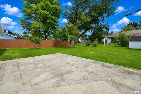 Tiny photo for 2207 Legoma Drive, Fort Wayne, IN 46819 (MLS # 202620117)