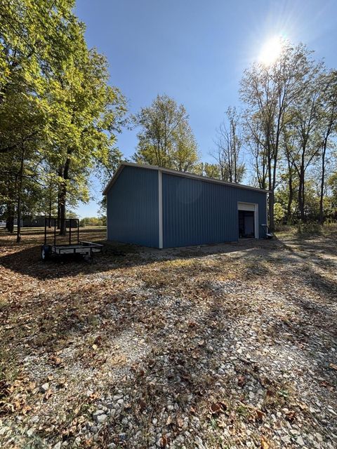 Tiny photo for 5378 E County Road 600 S, Walton, IN 46994 (MLS # 202541883)
