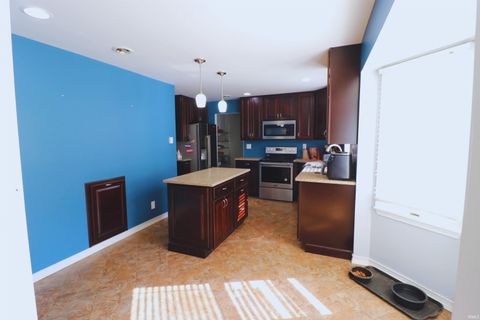 Tiny photo for 5378 E County Road 600 S, Walton, IN 46994 (MLS # 202541883)