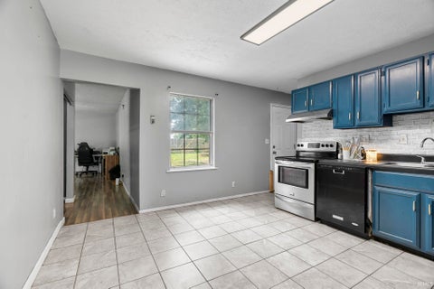 Tiny photo for 742 Clover Lane, Lafayette, IN 47905 (MLS # 202625385)