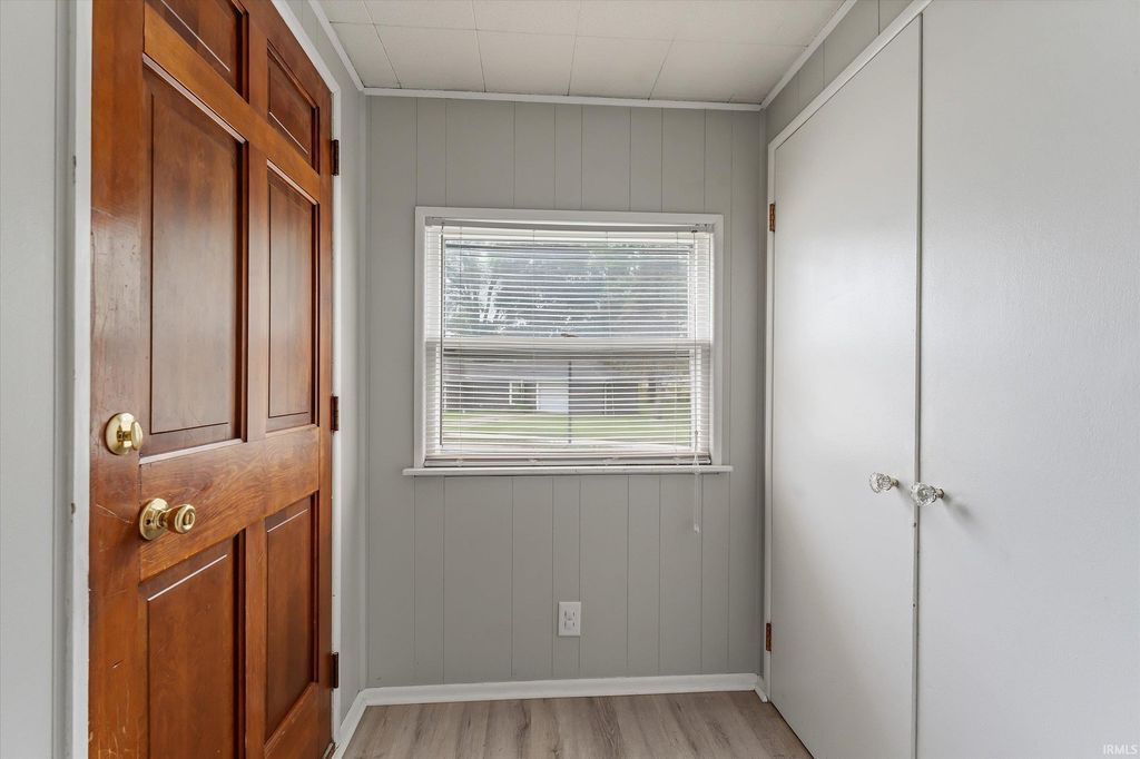 Photo of 2420 Monger Avenue, Elkhart, IN 46517 (MLS # 202617452)