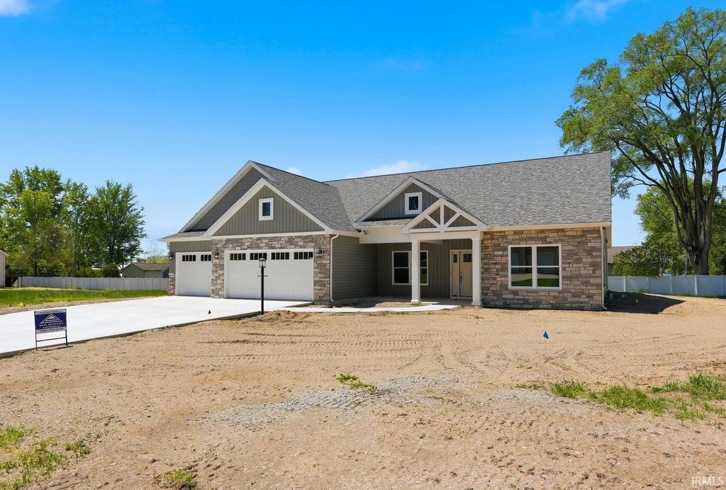 Photo of 3429 E Autumn Trail, Warsaw, IN 46582 (MLS # 202621004)
