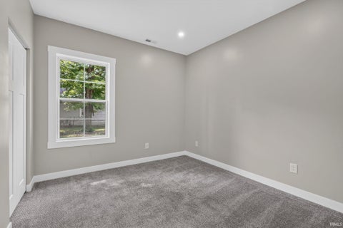 Tiny photo for 812 N Hart Street, Princeton, IN 47670 (MLS # 202639184)