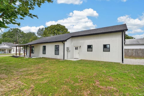 Tiny photo for 812 N Hart Street, Princeton, IN 47670 (MLS # 202639184)