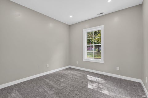 Tiny photo for 812 N Hart Street, Princeton, IN 47670 (MLS # 202639184)