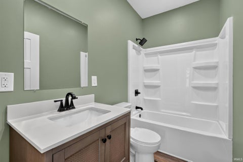 Tiny photo for 812 N Hart Street, Princeton, IN 47670 (MLS # 202639184)