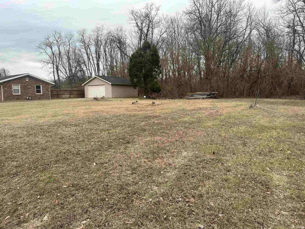 Photo of 1920 Elna Kay Drive, Evansville, IN 47715 (MLS # 202601761)