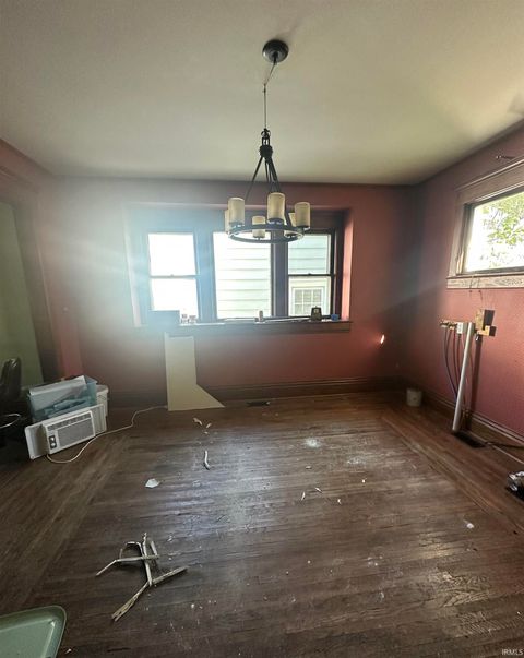 Tiny photo for 206 18 Street, Logansport, IN 46947 (MLS # 202538007)