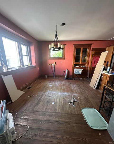 Tiny photo for 206 18 Street, Logansport, IN 46947 (MLS # 202538007)