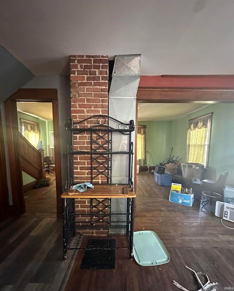 Tiny photo for 206 18 Street, Logansport, IN 46947 (MLS # 202538007)