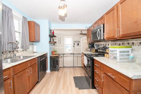 Tiny photo for 580 Delaware Street, Wabash, IN 46992 (MLS # 202611832)