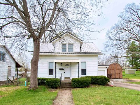 Photo of 580 Delaware Street, Wabash, IN 46992 (MLS # 202611832)