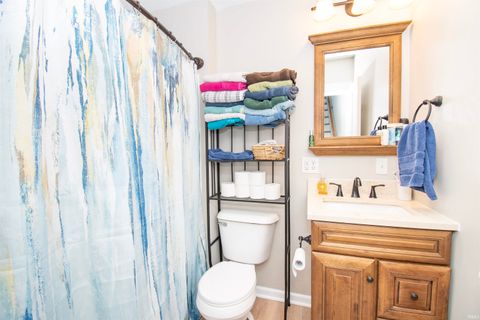 Tiny photo for 580 Delaware Street, Wabash, IN 46992 (MLS # 202611832)