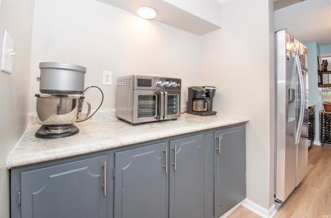 Tiny photo for 580 Delaware Street, Wabash, IN 46992 (MLS # 202611832)