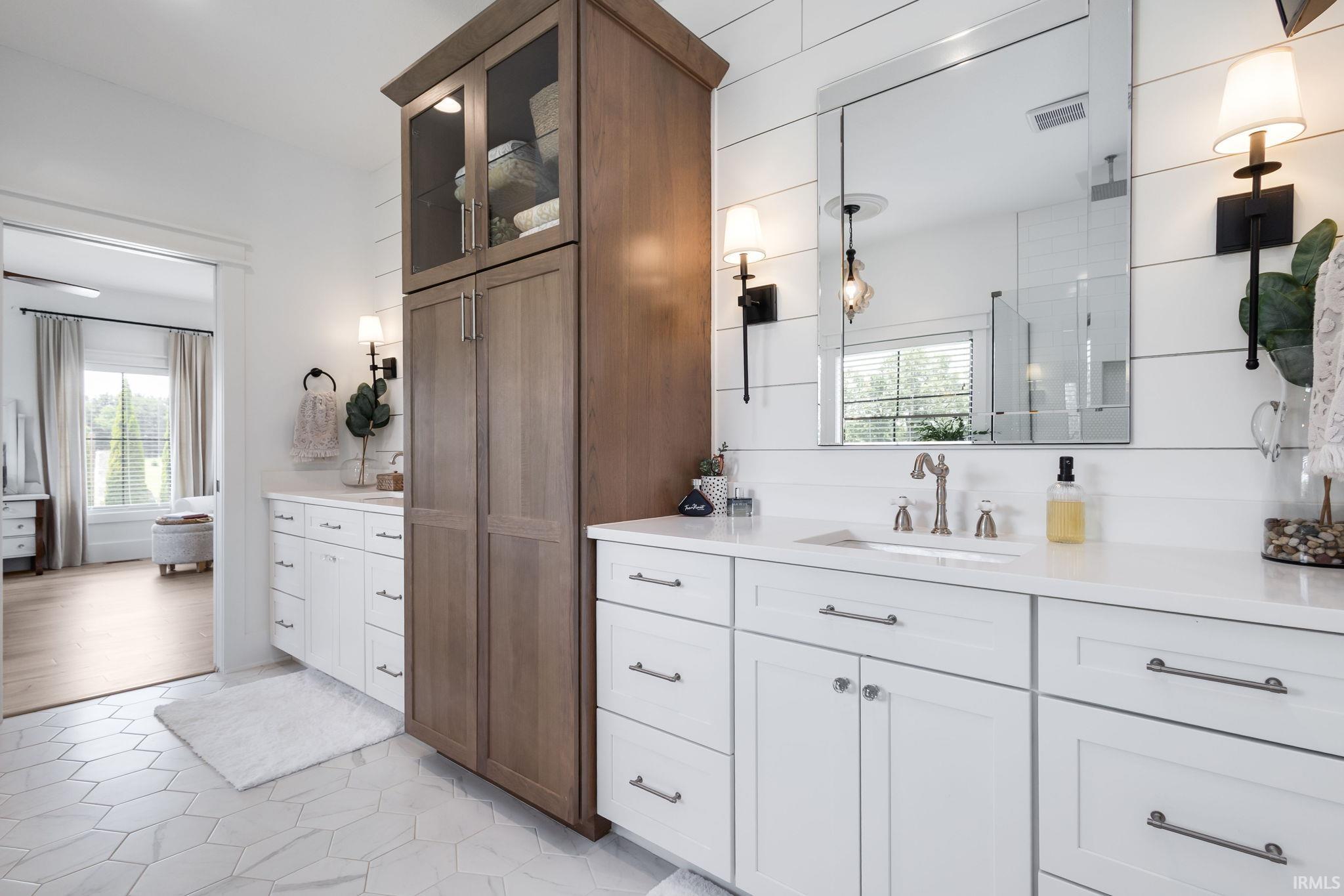 Middlebury, Indiana 46540, United States, 3 Bedrooms Bedrooms, ,3 BathroomsBathrooms,Residential,Active,159520