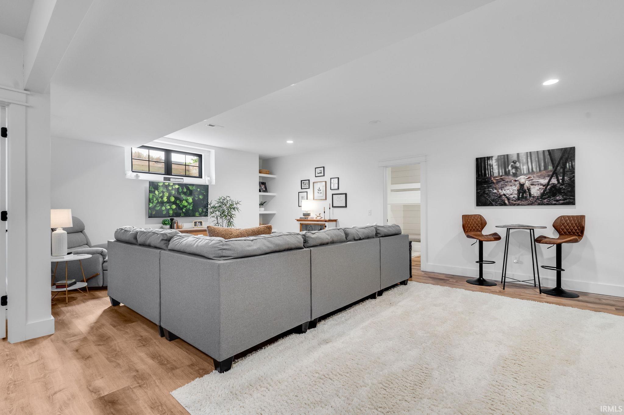 Middlebury, Indiana 46540, United States, 3 Bedrooms Bedrooms, ,3 BathroomsBathrooms,Residential,Active,159520