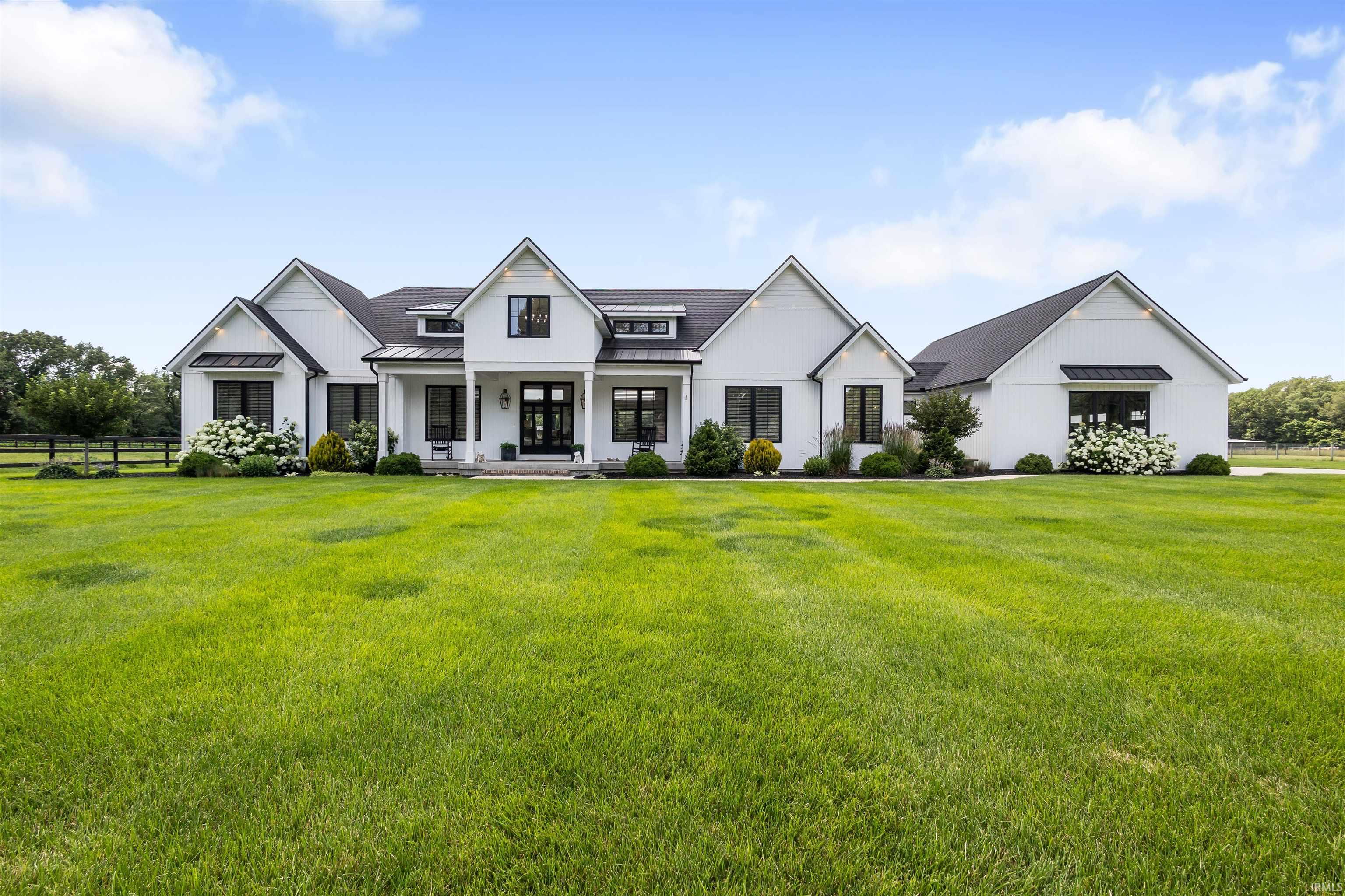 Middlebury, Indiana 46540, United States, 3 Bedrooms Bedrooms, ,3 BathroomsBathrooms,Residential,Active,159520