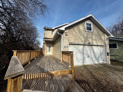 Photo of 804 W Dodds Street, Bloomington, IN 47403 (MLS # 202600462)