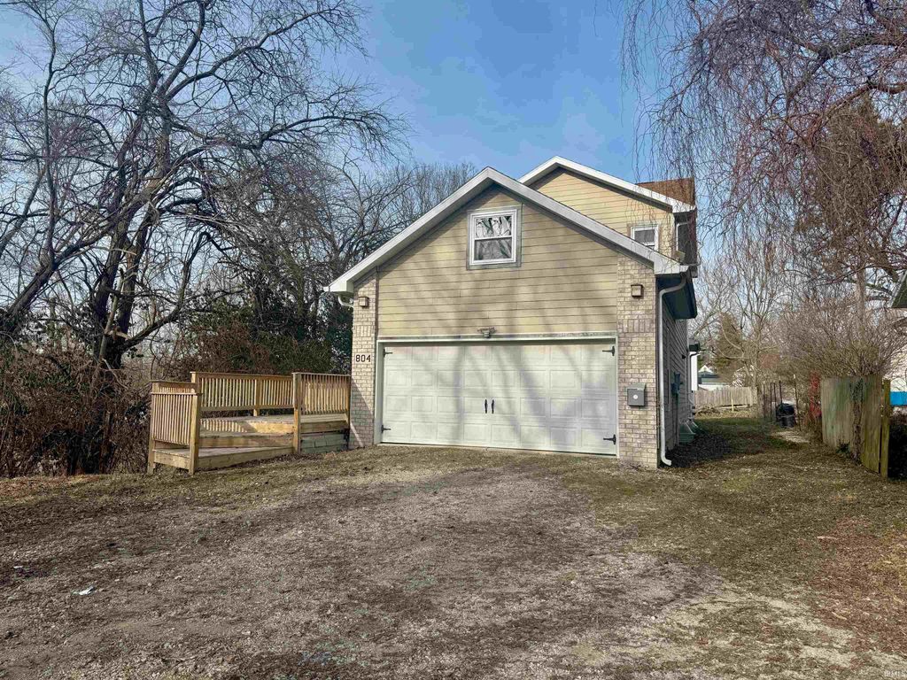 Photo of 804 W Dodds Street, Bloomington, IN 47403 (MLS # 202600462)