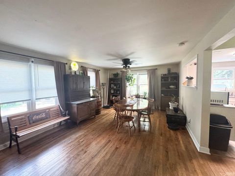 Tiny photo for 2735 Jefferson Street, Kokomo, IN 46901 (MLS # 202531948)