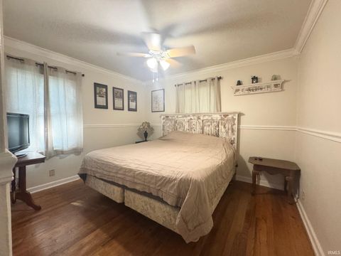 Tiny photo for 2735 Jefferson Street, Kokomo, IN 46901 (MLS # 202531948)