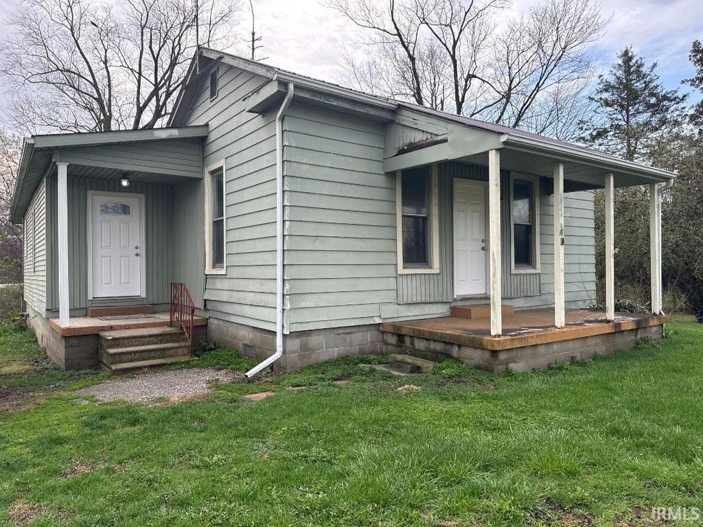 Photo of 1214 E Bellmont Road, Decatur, IN 46733 (MLS # 202611507)