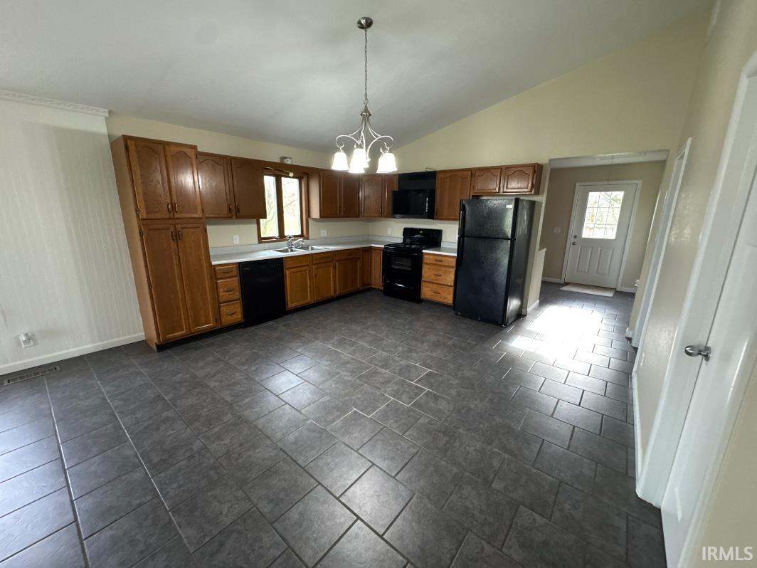 1214 E Bellmont Road