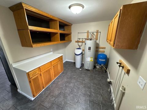 Tiny photo for 1214 E Bellmont Road, Decatur, IN 46733 (MLS # 202611507)
