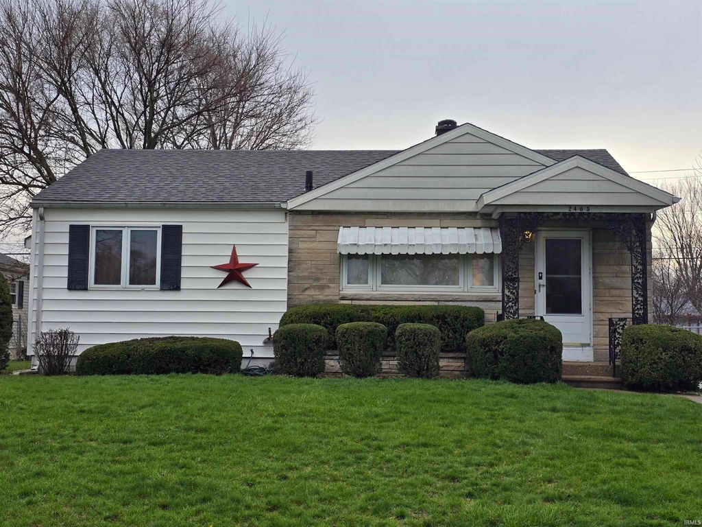 Photo of 2405 Rockne Drive, South Bend, IN 46615 (MLS # 202611660)