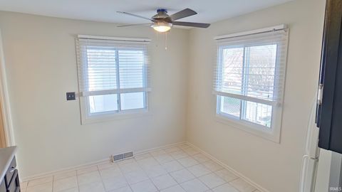 Tiny photo for 2405 Rockne Drive, South Bend, IN 46615 (MLS # 202611660)