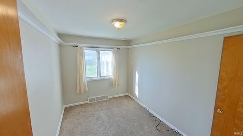 Tiny photo for 2405 Rockne Drive, South Bend, IN 46615 (MLS # 202611660)