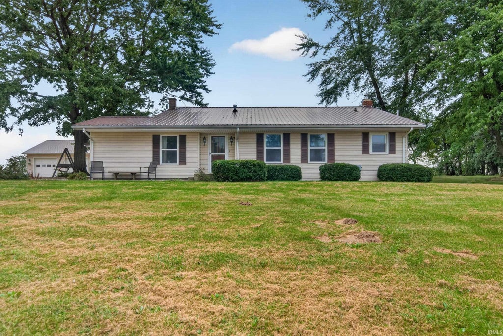 Photo of 4351 W 900 N Road, Macy, IN 46951 (MLS # 202636925)