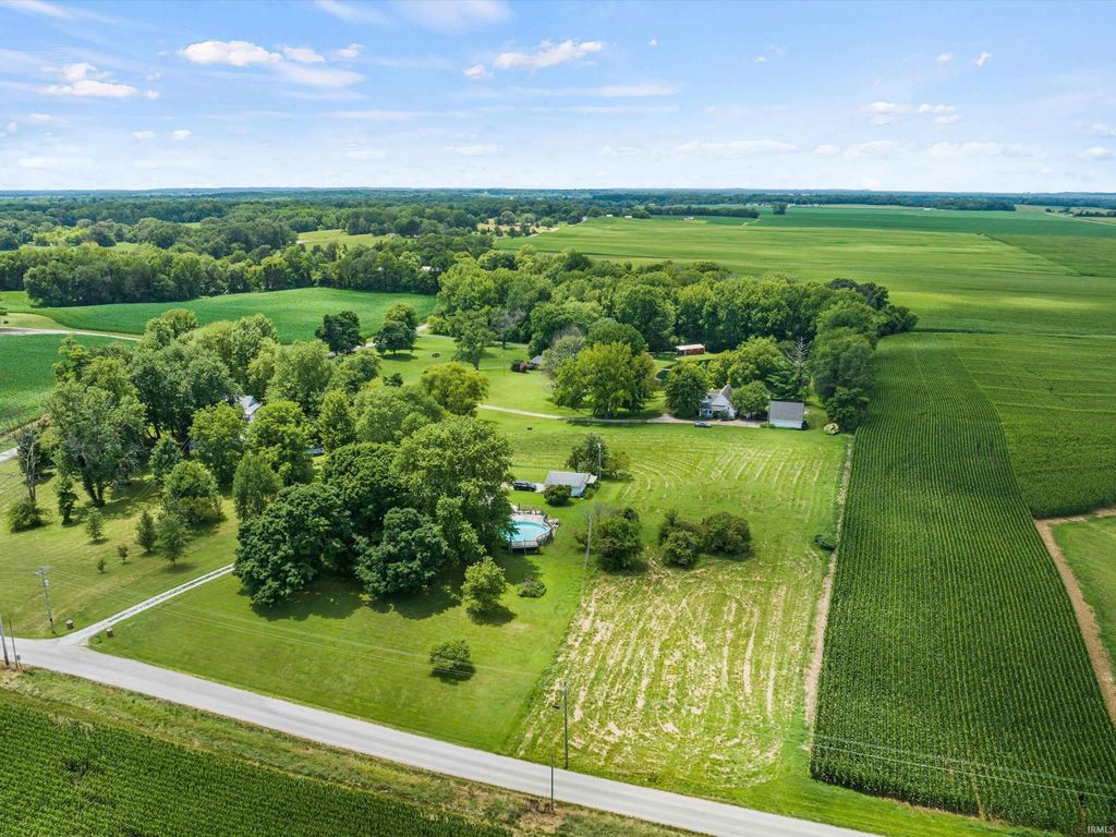 Photo of 388 S County Road 400 W, Rockport, IN 47635 (MLS # 202546373)