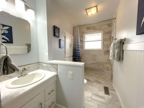 Tiny photo for 5914 MONONA Drive, Kokomo, IN 46902 (MLS # 202608613)