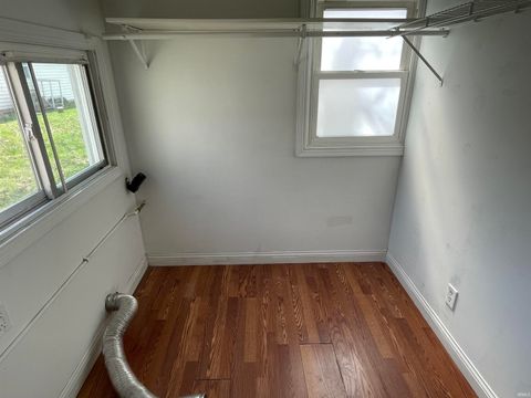 Tiny photo for 319 E Poplar Street, Kokomo, IN 46902 (MLS # 202609395)