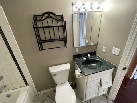 Tiny photo for 319 E Poplar Street, Kokomo, IN 46902 (MLS # 202609395)