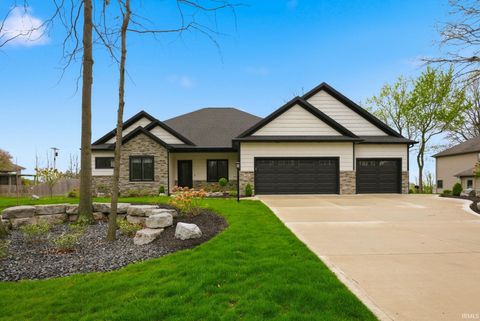 Photo of 214 Oak Forest Drive, Bluffton, IN 46714 (MLS # 202613953)