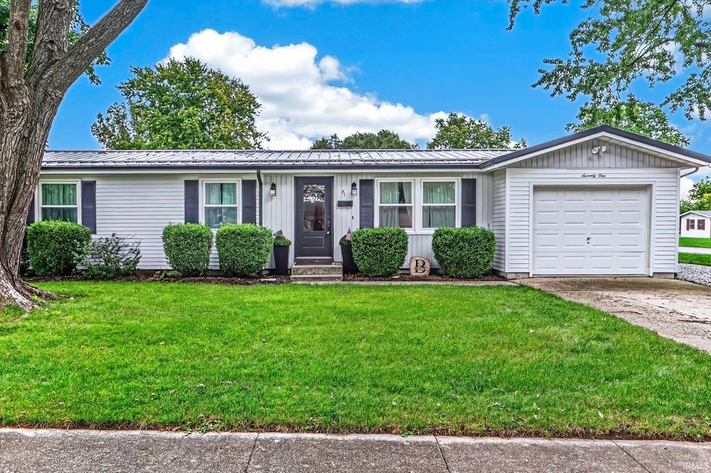 Photo of 71 Westgate Street, Bluffton, IN 46714 (MLS # 202638989)
