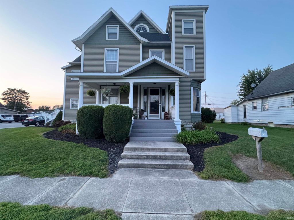 Photo of 430 W Main Street, Portland, IN 47371 (MLS # 202604211)