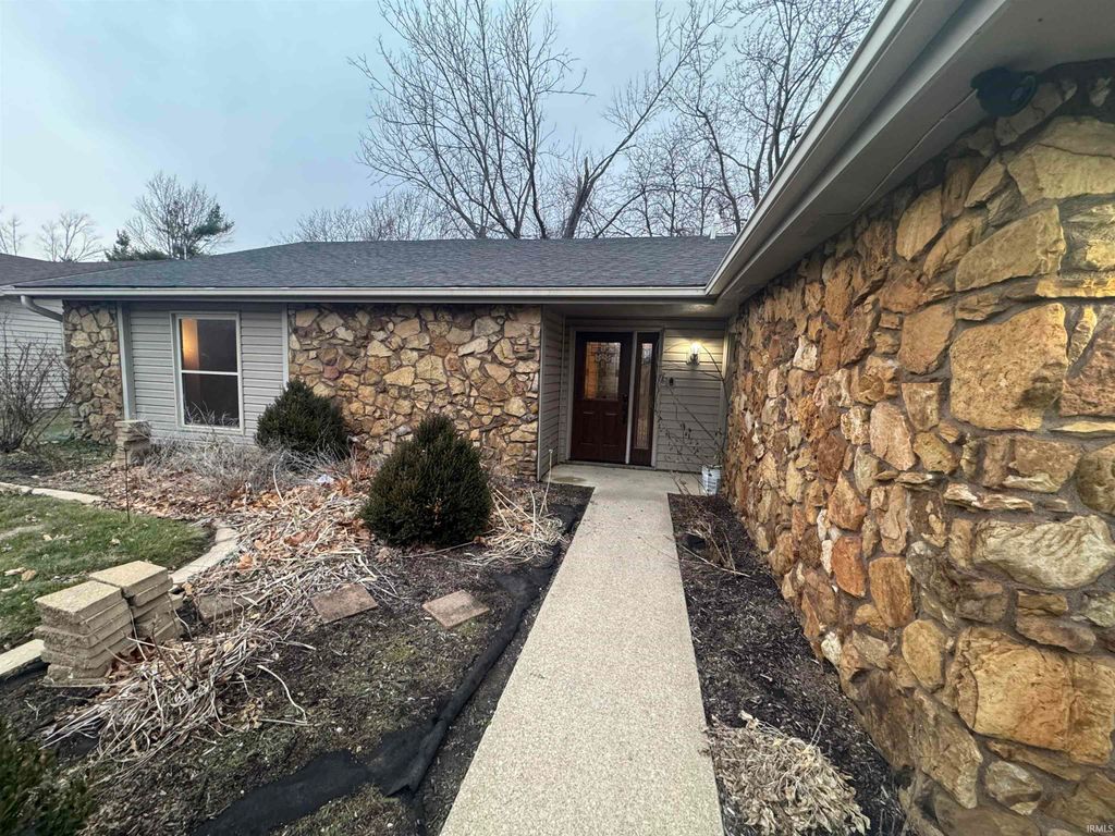 Photo of 2704 W Royerton Road, Muncie, IN 47303 (MLS # 202600493)